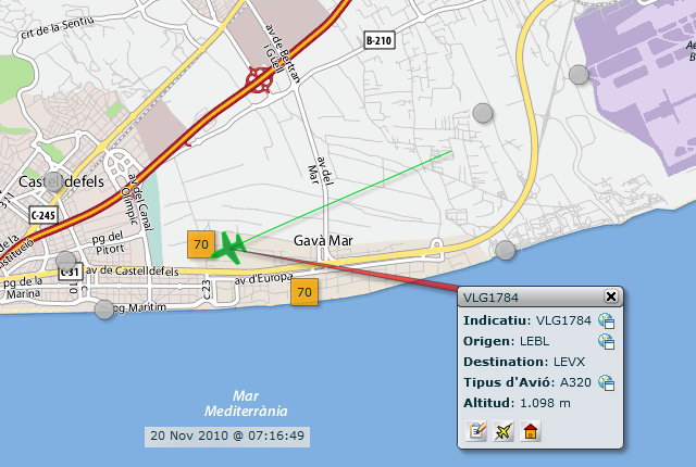 Despegue de un avi�n por la pista principal del aeropuerto de Barcelona-El Prat provocando 70 dB de media als son�metres de Gav� Mar (S�bado, 20 septiembre 2010, 7:16h de la ma�ana)